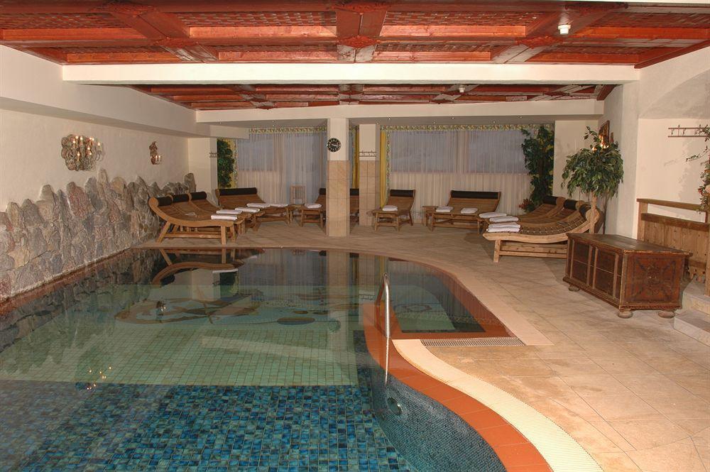 Raffl'S St. Antoner Hof Hotel Sankt Anton am Arlberg Exterior photo